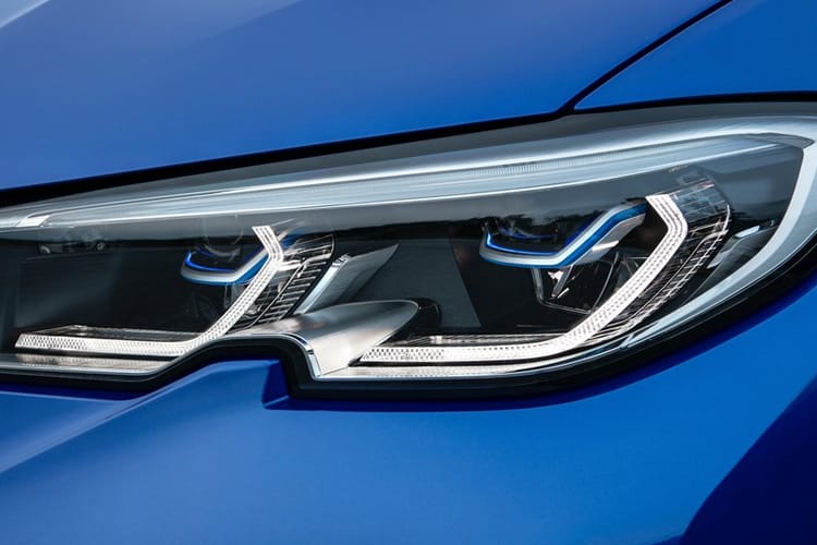 3440056 330e 22.3 kWh Sport 4dr Step Auto