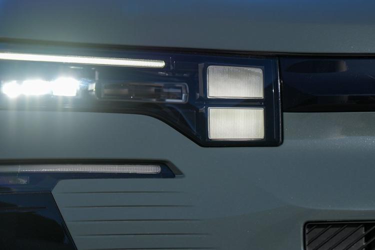 3450087 1.6 Plug-in Hybrid Max 5dr Auto