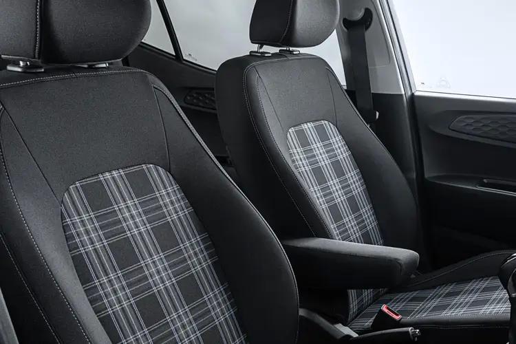 3440748 1.0 Premium 5dr Auto [Nav]
