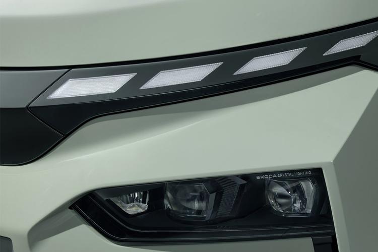 3474400 150kW 60 SE L 63kWh 5dr Auto