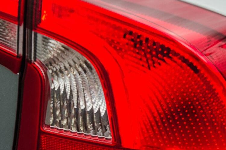 3445857 2.0 B5P Plus Dark 4dr AWD Auto