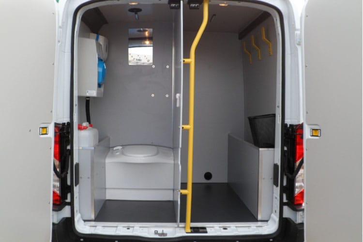 3443953 2.0 EcoBlue 122ps Active FlexCab Van Auto